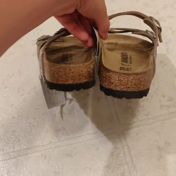 Birkenstock sz 38/7 - Picture 8 of 8